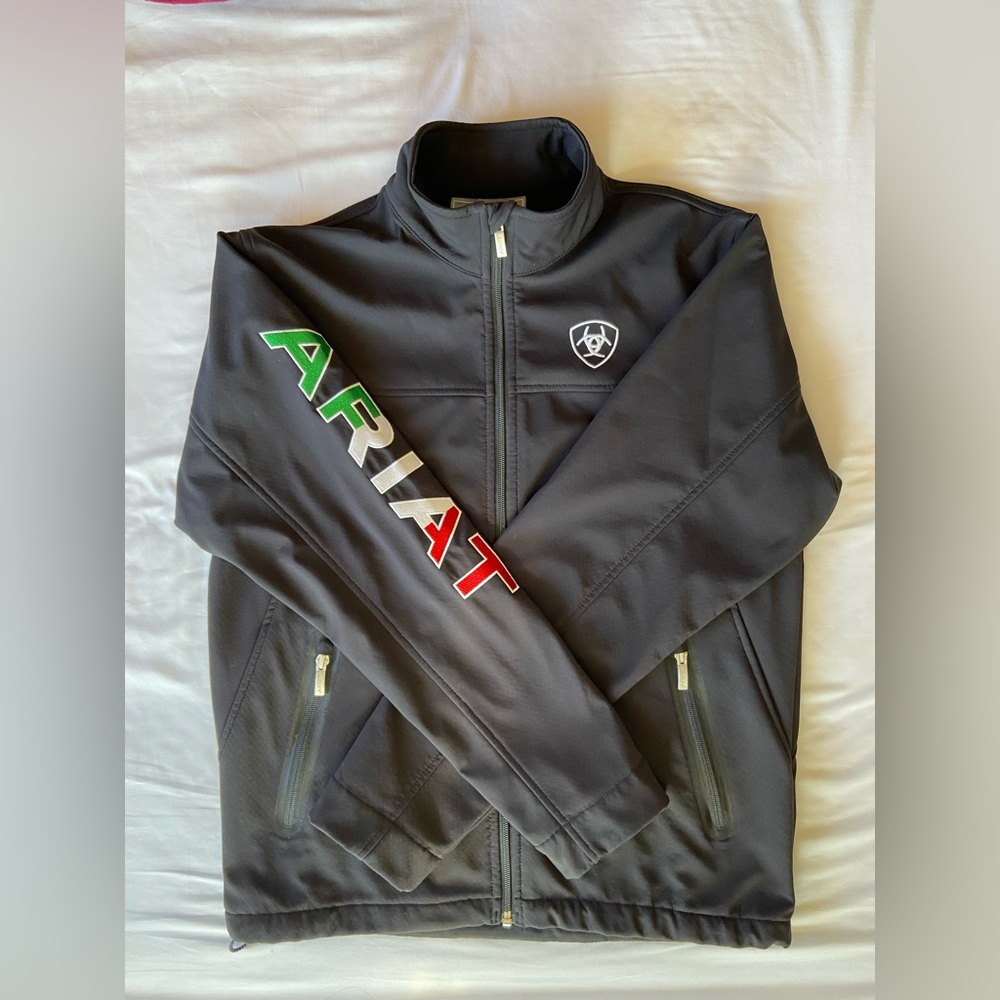 ARIAT MEN'S MEXICO FLAG TEAM SOFTSHELL JACKET